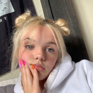 Meet your Posher, Jenna